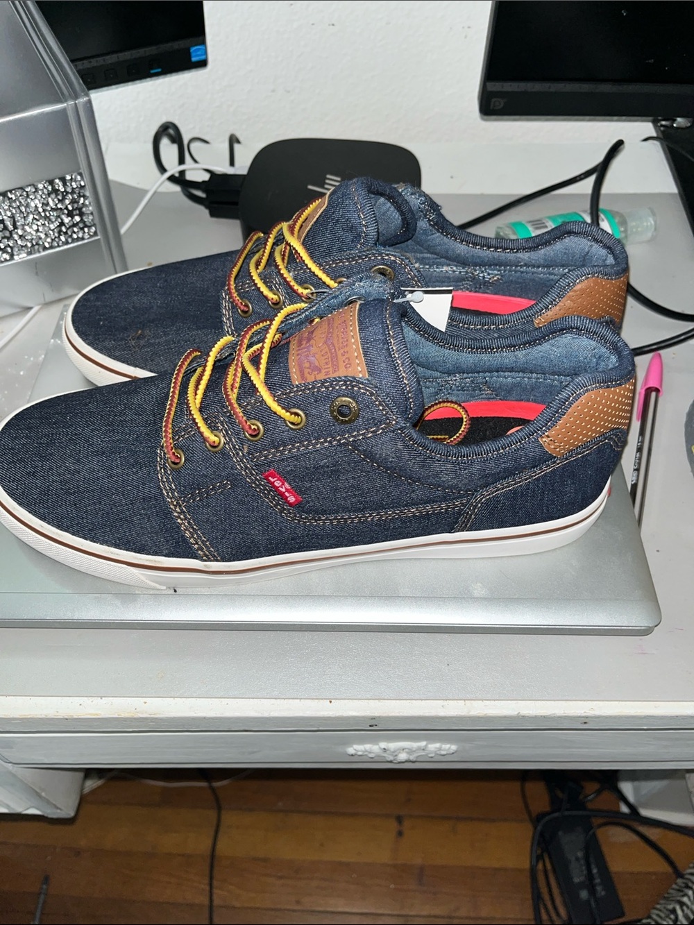 Levi’s Denim Shoes - Picture 3 of 9
